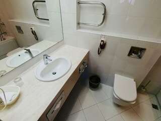 Гостиница Сахалин Саппоро Южно-Сахалинск Номер студия с 1 двуспальной кроватью-9